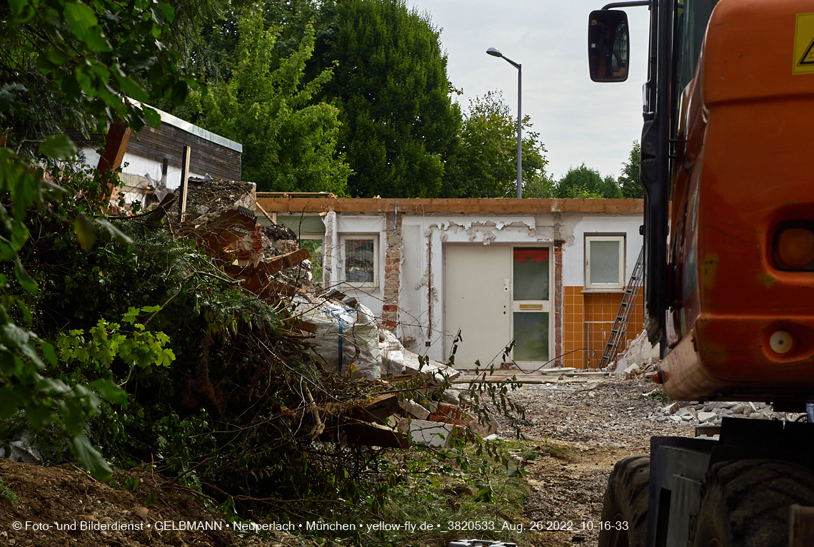 24.08.2022 - Baustelle an der Niederalmstraße 16 und Hugo-Lang-Bogen 13 in Neuperlach-Trudering